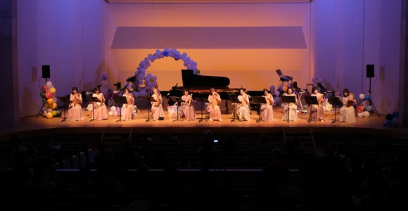 ライアースタジオ・オーロラ