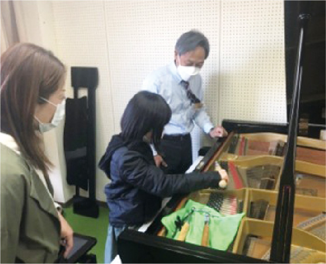ピアノ調律体験と部品でアクセサリー作りワークショップ